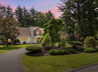 16 Ariel Way, Avon, CT 06001