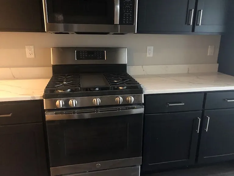 687 Prairie Blvd — Photo 2
