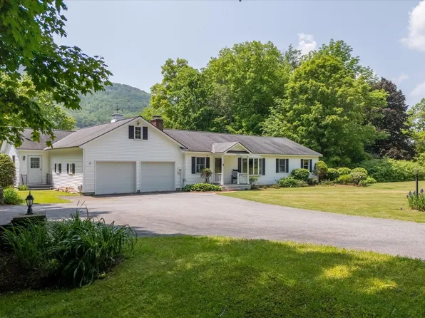 2989 VT Route 313, Arlington, VT 05250