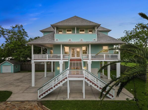 2564 E Bayshore Dr, San Leon, TX 77539