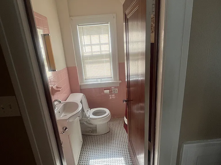 upper bathroom