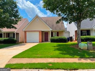 30 Lakebirch Dr, Covington, GA 30016