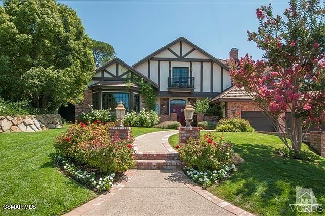 1st image of 31584 Foxfield Dr