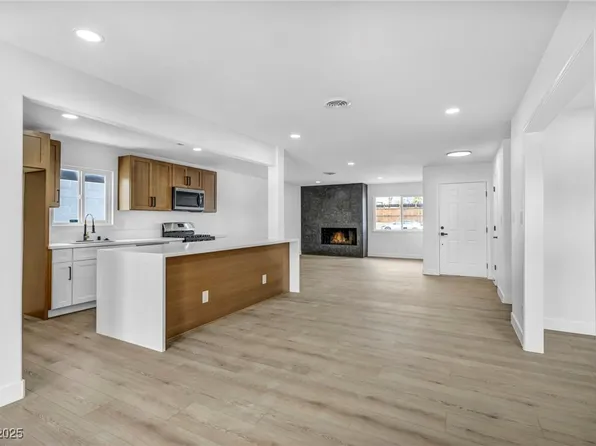 4629 Lilliput Ln, Las Vegas, NV 89102