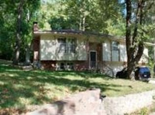 606 Wood Ct, Liberty, MO 64068