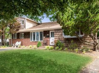 2275 Hynes Pl, Bellmore, NY 11710