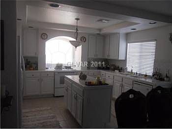 3rd image of 820 Chinook Breeze Ct
