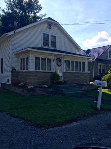 1st image of 128 Broad St