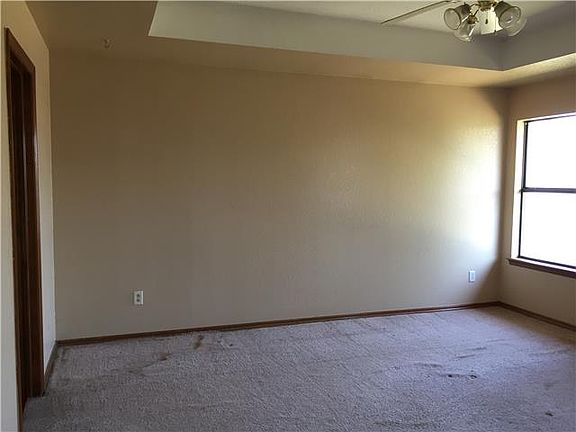 5th image of 2312 Port Rush Dr