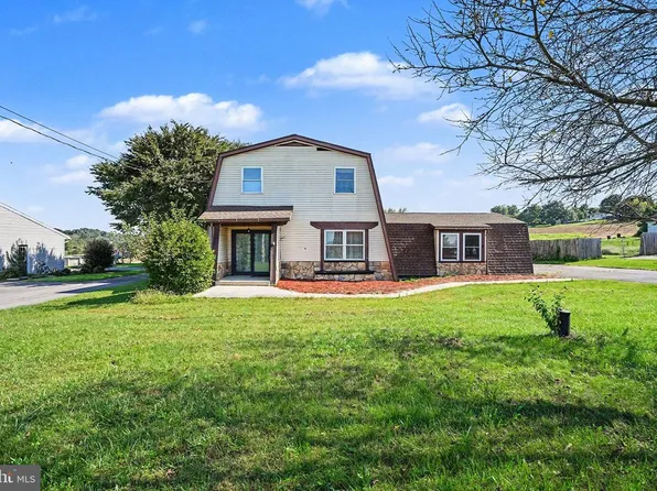 4521 Fort McCord Rd, Chambersburg, PA 17202