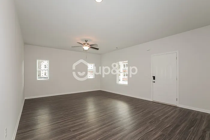 115 Heard Ln — Photo 3