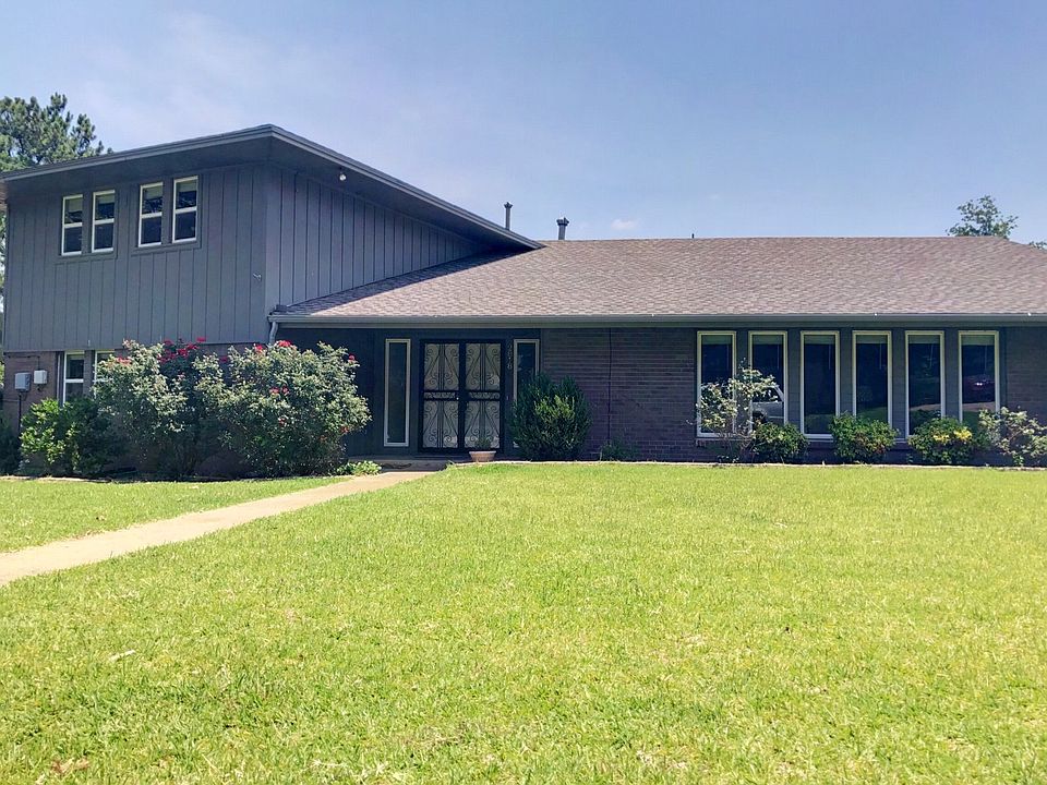 Front Exterior View