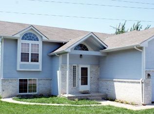 1937 S Honeytree Cir, Wichita, KS 67207