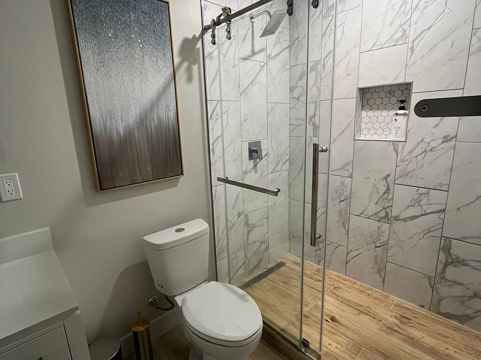 2 bed, 700 sqft, $2,000 — Photo 2