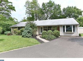 1401 Cromwell Rd, Wyndmoor, PA 19038