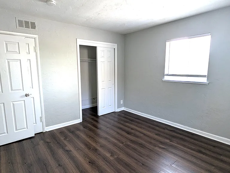 3344 N High St — Photo 4