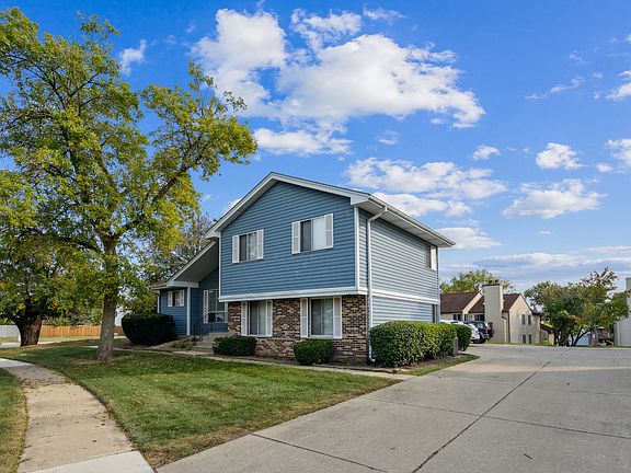 2nd image of 2401 Brunswick Cir APT D