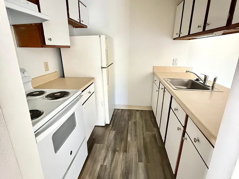 200 Sunset St — Photo 1