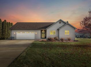 4548 Sandpiper Trl, Cottage Grove, WI 53527