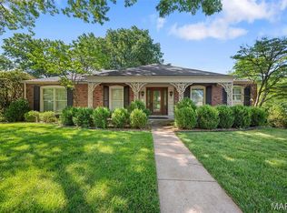 11894 Featherwood Dr, Saint Louis, MO 63146