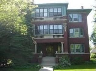 147 N Ridgeland Ave APT 3S, Oak Park, IL 60302