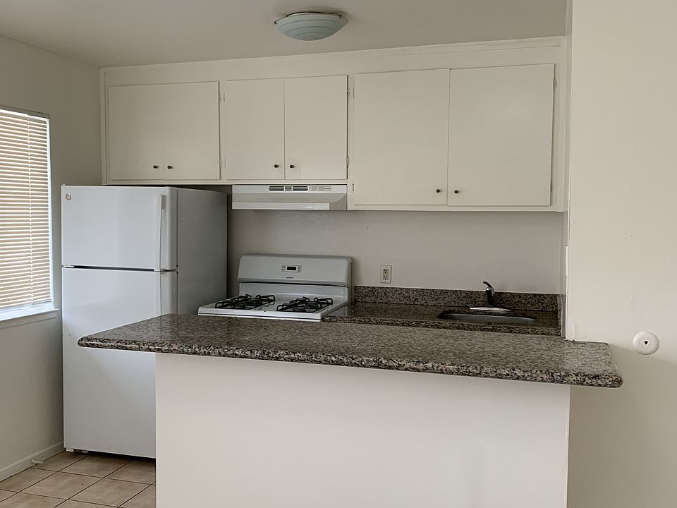 2nd image of 1732 San Pablo Ave APT 10