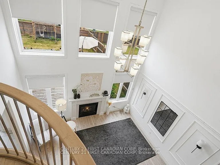 464 Jessica Way — Photo 9