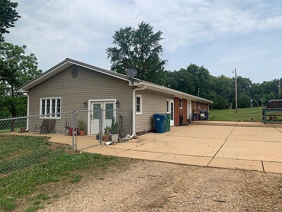3rd image of 18373 State Highway 185