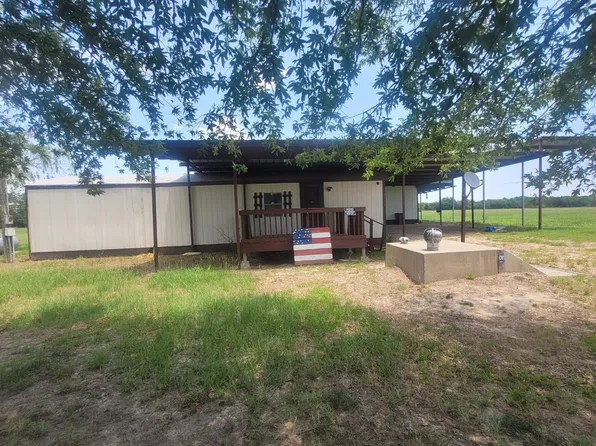 1311 E Main St, Campbell, TX 75422