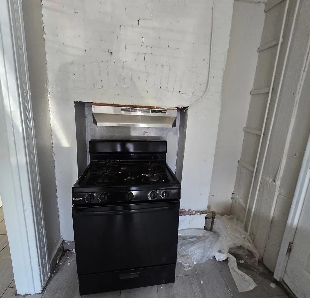 2 bed, $1,800 — Photo 3