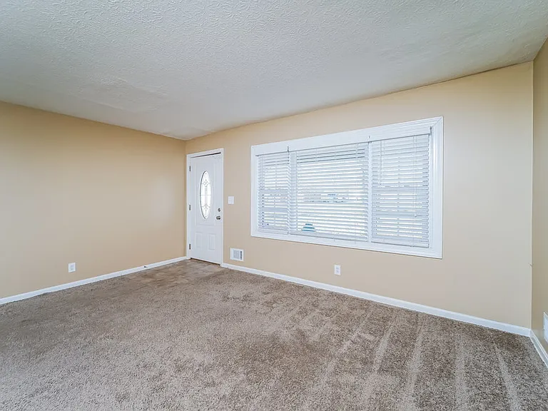 6506 Missionary Ridge Dr — Photo 5