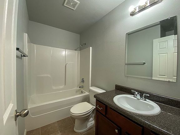 3rd image of 9238 S 250th East Ave