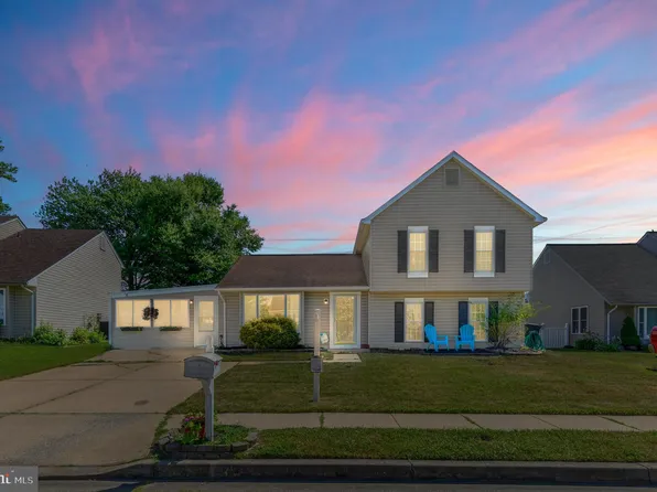 9 Eva Ct, Middle River, MD 21220