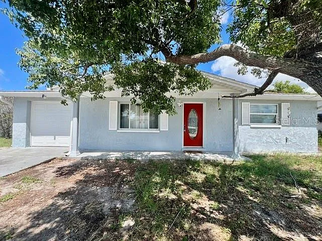 2 bed, 1.0 bath, 922 sqft, $1,550 — Photo 1