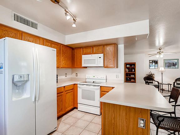4th image of 1846 E 39th Ave
