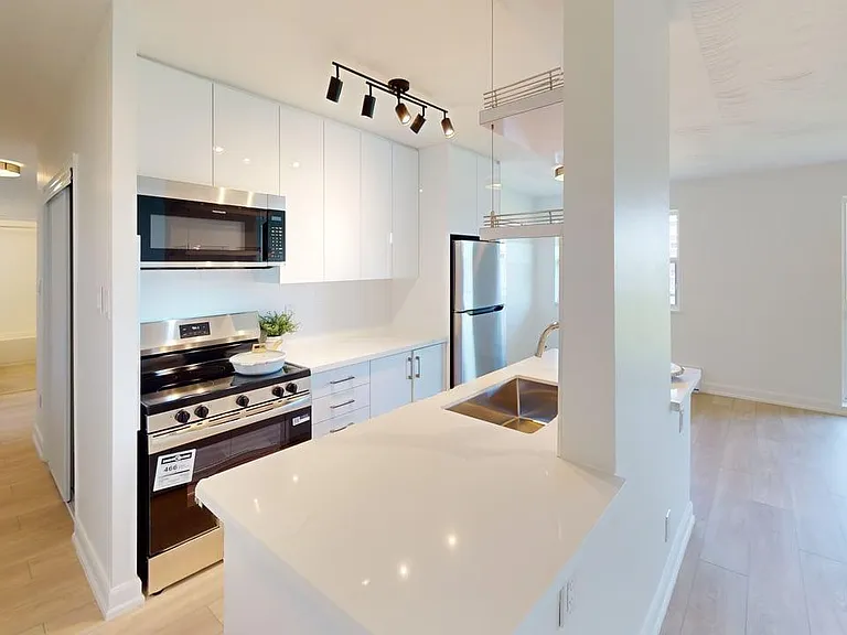 3030 Prospect St — Photo 15