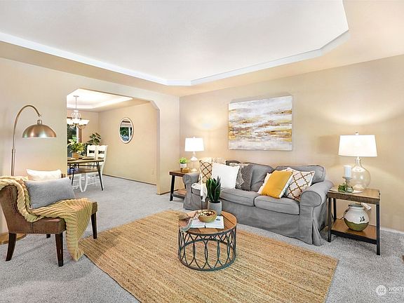 3rd image of 14404 Cascade Drive SE