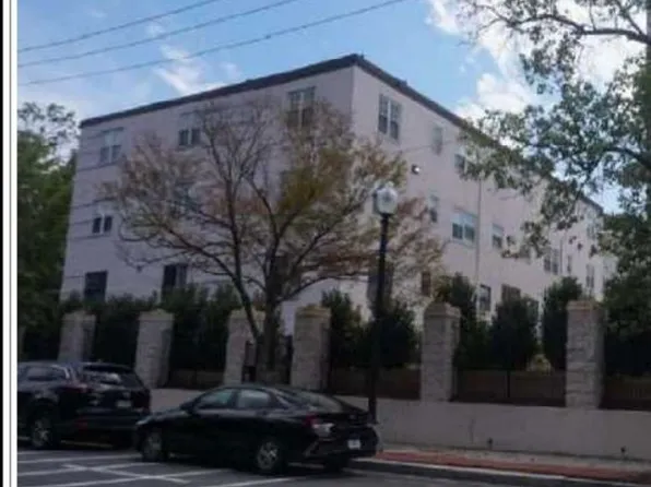944 Eastern Ave NE #P-5, Washington, DC 20019