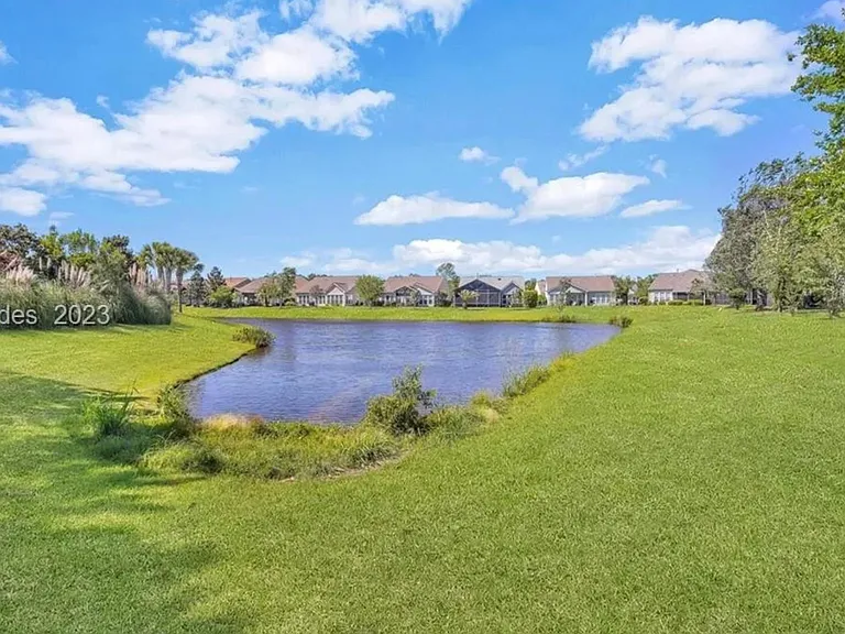 94 Spring Beauty Dr — Photo 24