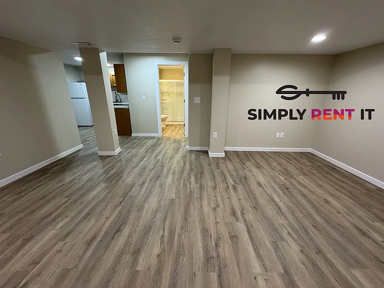 5504 Kansas Dr — Photo 4