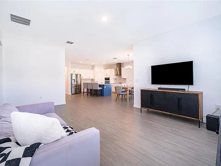 2366 White Cedar Way — Photo 12