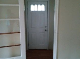 7006 Wayne Course St, Romulus, MI 48174