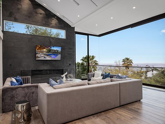 8514 Franklin Ave, Los Angeles, CA 90069 | Zillow