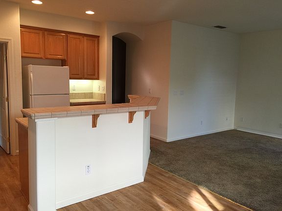 2nd image of 6632 Maple Creek Dr