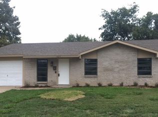5617 Sundown Ln, Garland, TX 75043