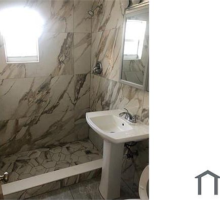 4th image of 715 7th St #10
