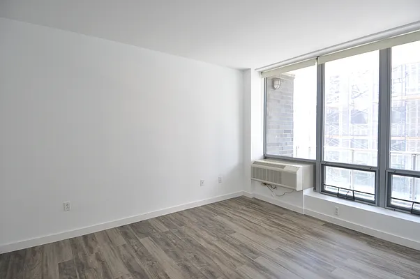 Rented by Modern Spaces | media 4
