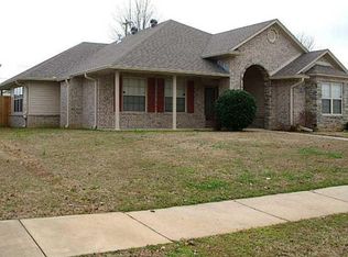 1909 Plum Creek Ln, Alma, AR 72921