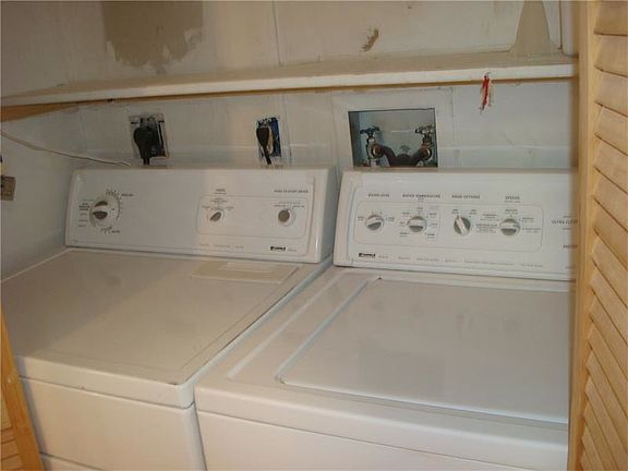 5th image of 428 NW 70th Ave APT 237