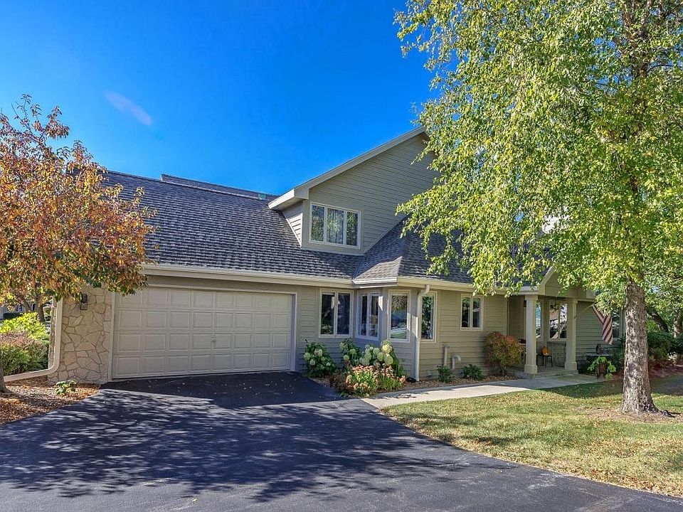1st image of N22W24080 Cloister Cir